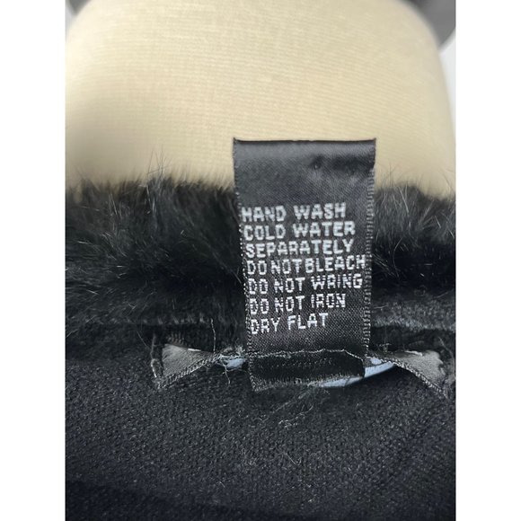 Effeci Faux Fur Lined Sweater, Women’s Size Medium - Picture 7 of 7